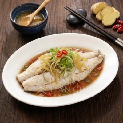 酸菜鱸魚排